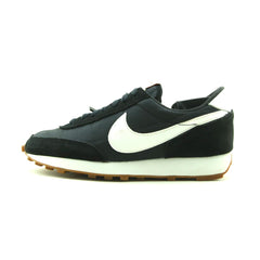 NIKE DAYBREAK