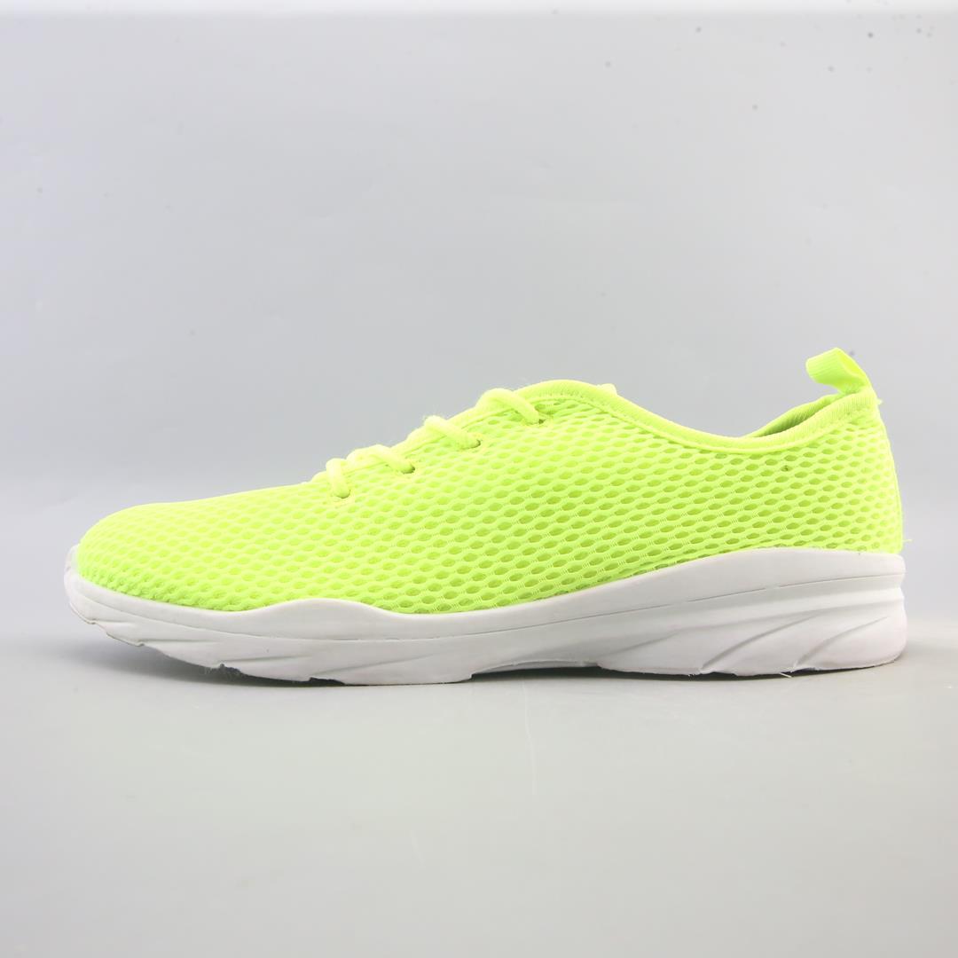 SOLE MATES .