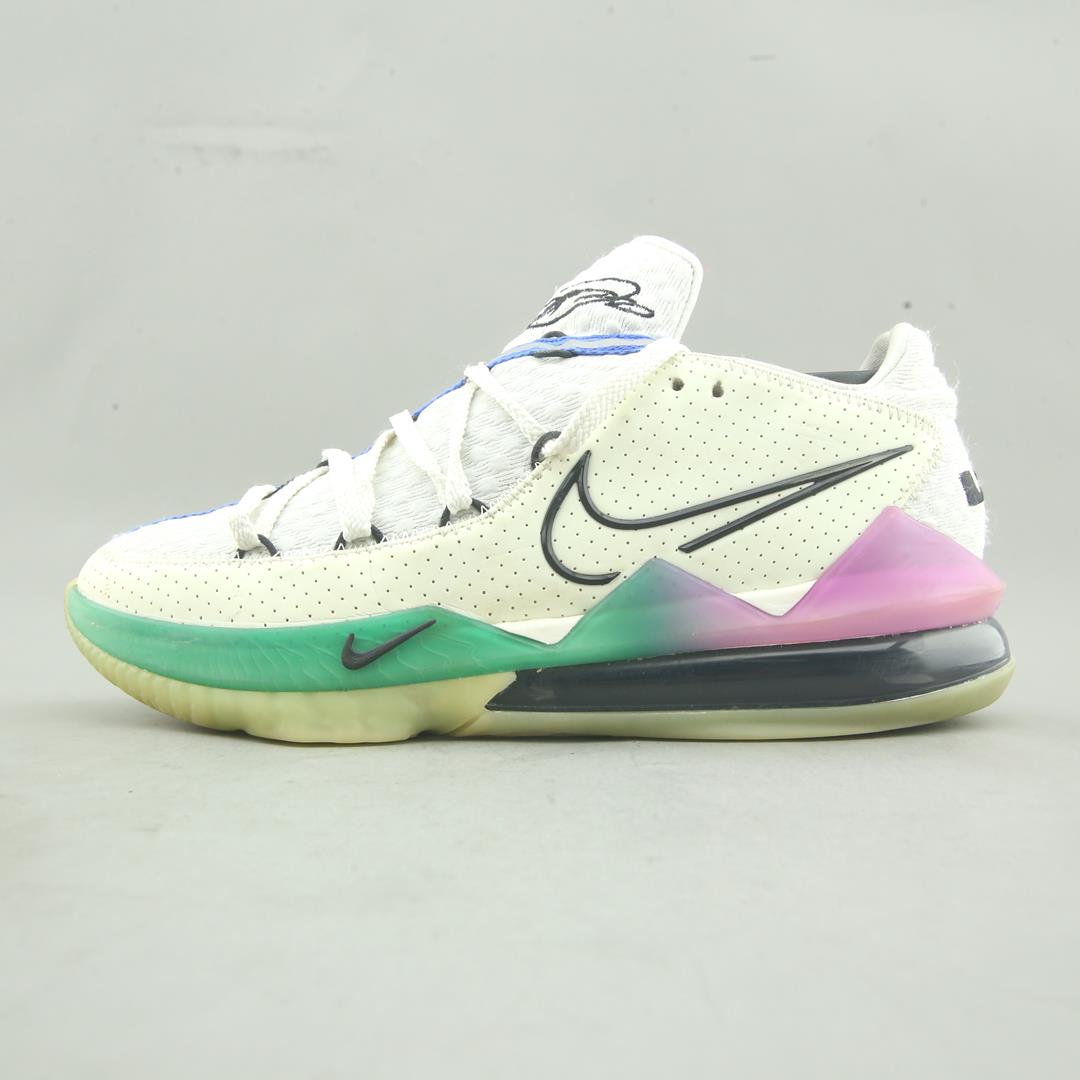 NIKE LEBRON 17 LOW
