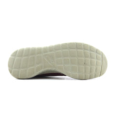 NIKE ROSHE ONE