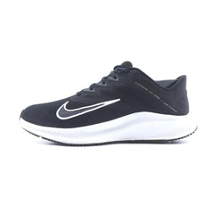 NIKE QUEST 3