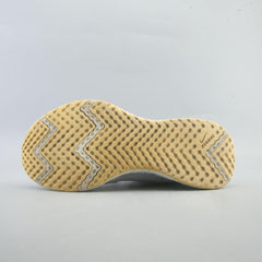 NIKE REVOLUTION 5