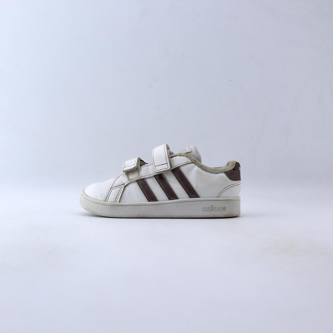 ADIDAS .