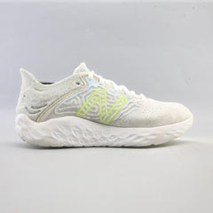 NEW BALANCE  FRESH FOAM BEACON V3