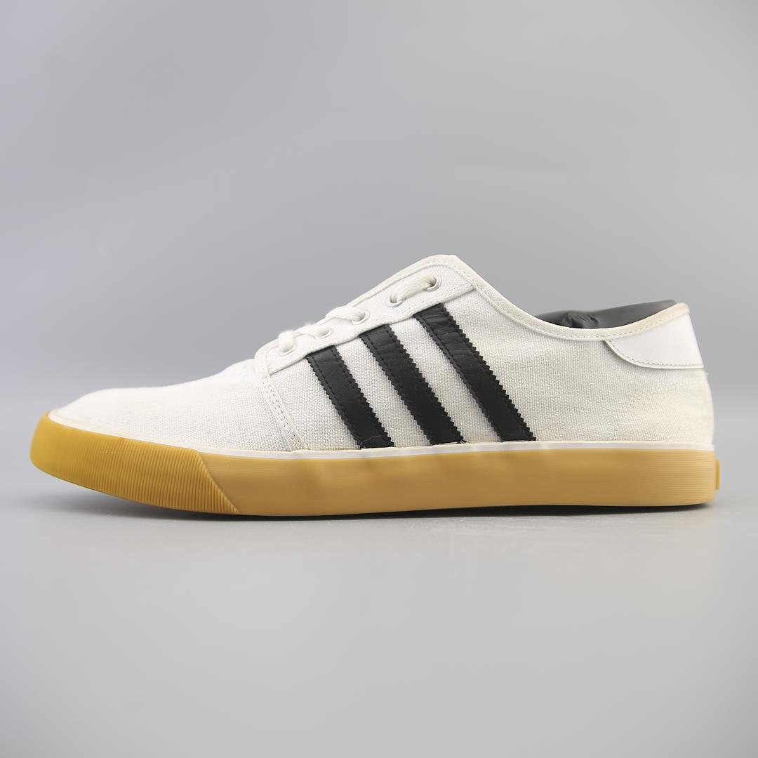 ADIDAS  SEELEY DECON