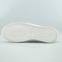 PULL & BEAR .