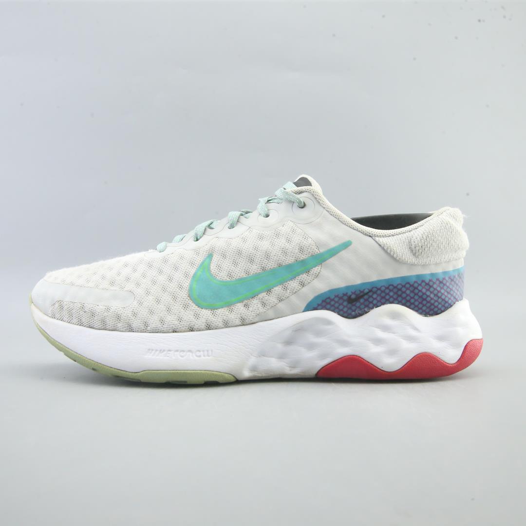 NIKE  RENEW RIDE 3
