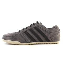 ADIDAS .