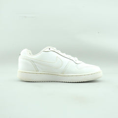 NIKE  EBERNON LOW
