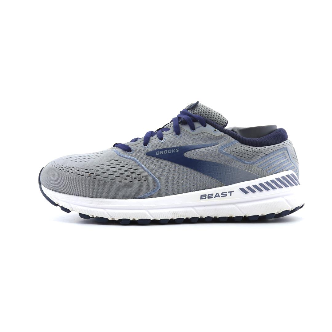 BROOKS BEAST 20