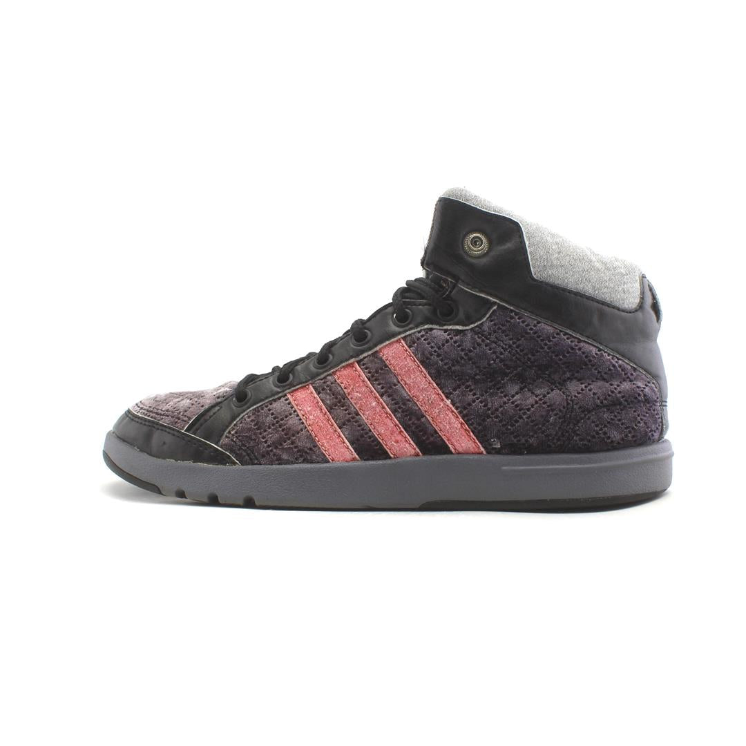 ADIDAS .