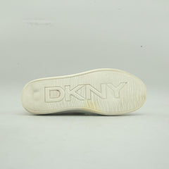 DKNY .