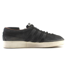 ADIDAS .