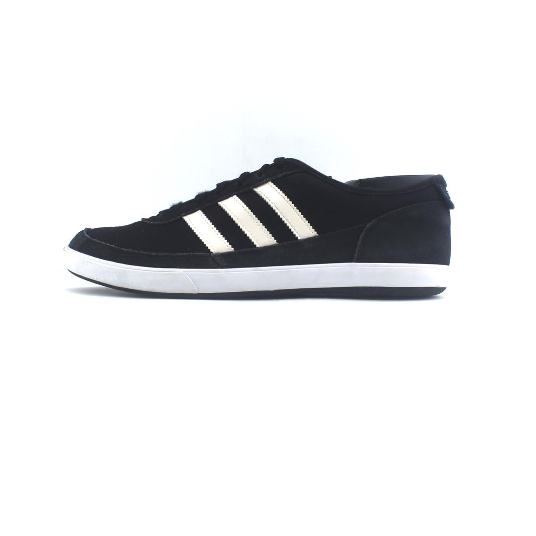 ADIDAS .