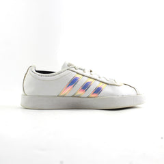 ADIDAS .