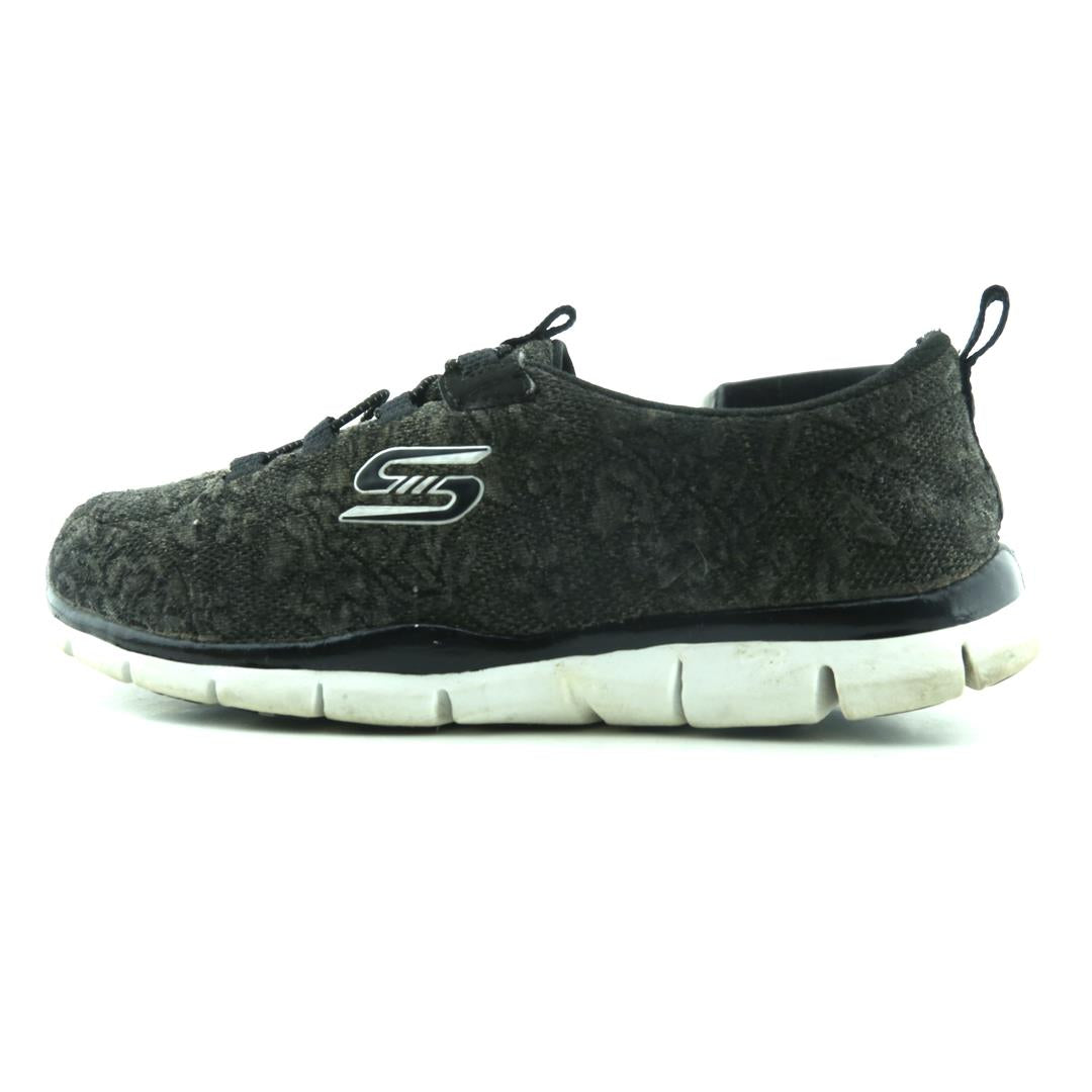 SKECHERS LACE DETAIL TRAINERS