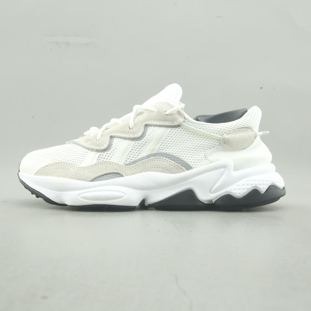 ADIDAS OZWEEGO