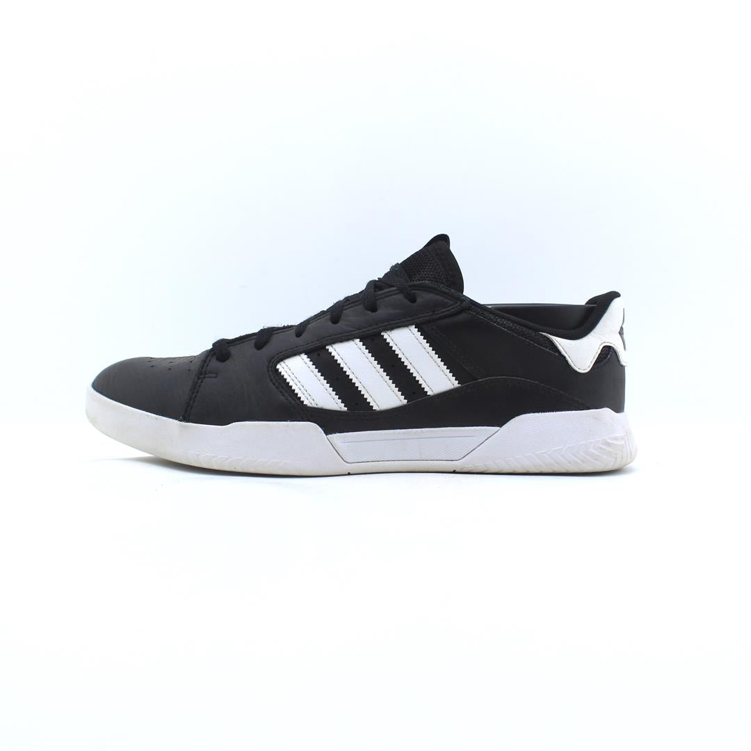ADIDAS .