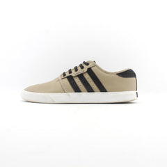 ADIDAS .