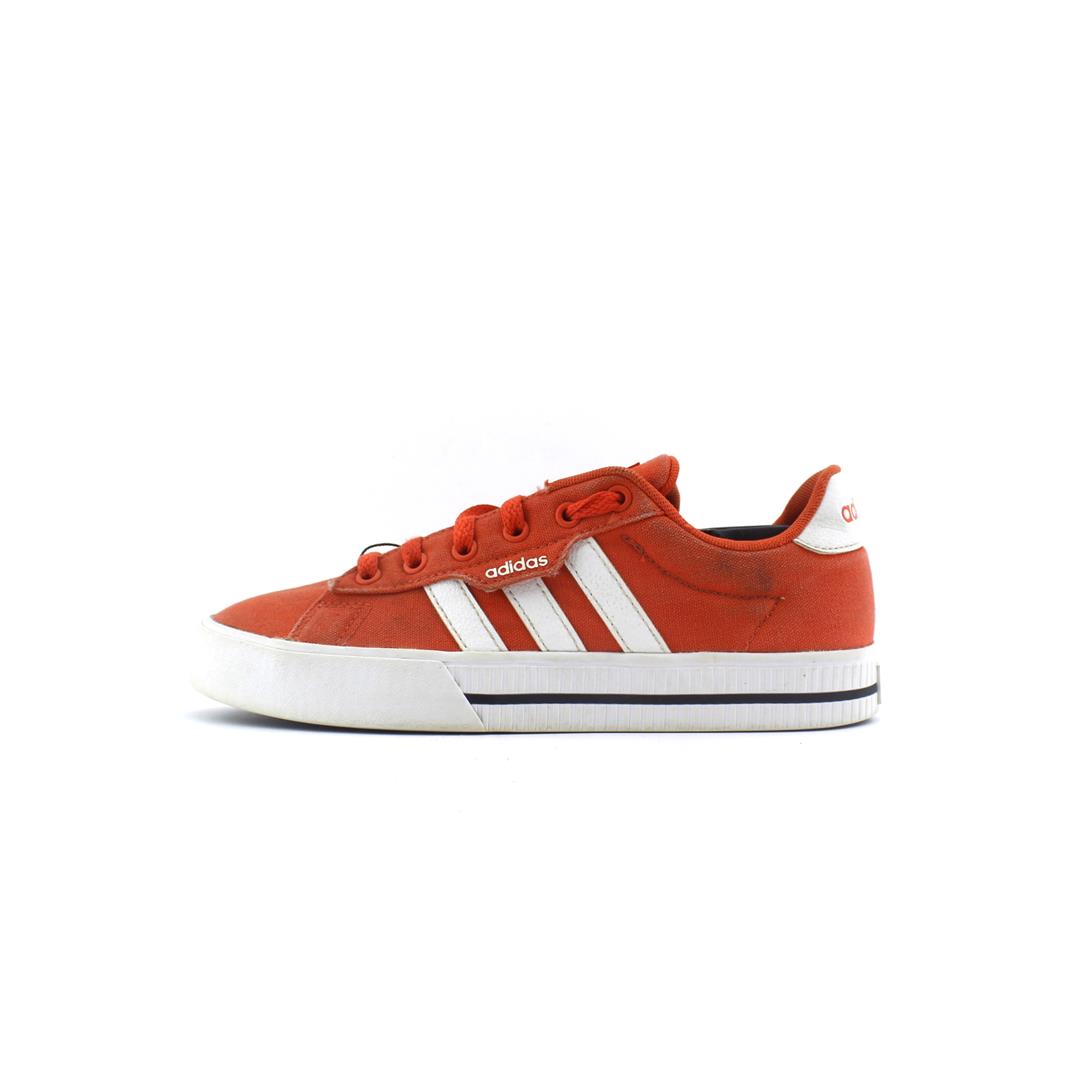 ADIDAS .