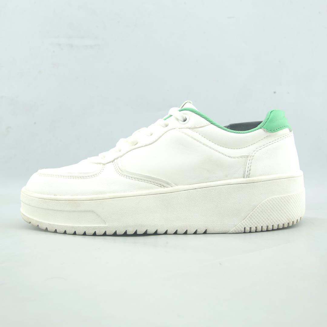 ZARA. .