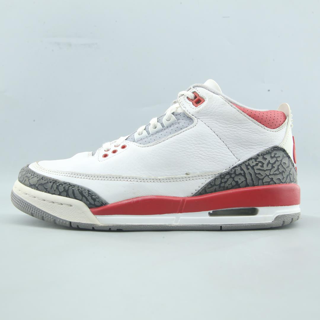 NIKE JORDAN 3 RETRO