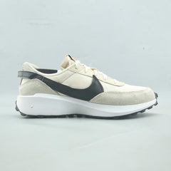 NIKE WAFFLE DEBUT