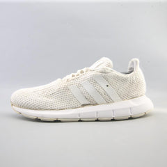 ADIDAS SWIFT RUN
