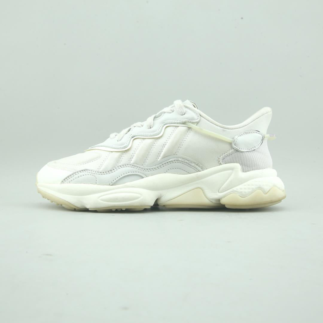 ADIDAS OZWEEGO