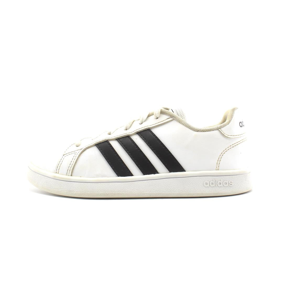 ADIDAS .