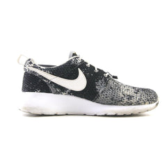 NIKE ROSHE ONE