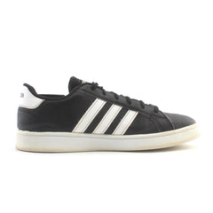 ADIDAS .