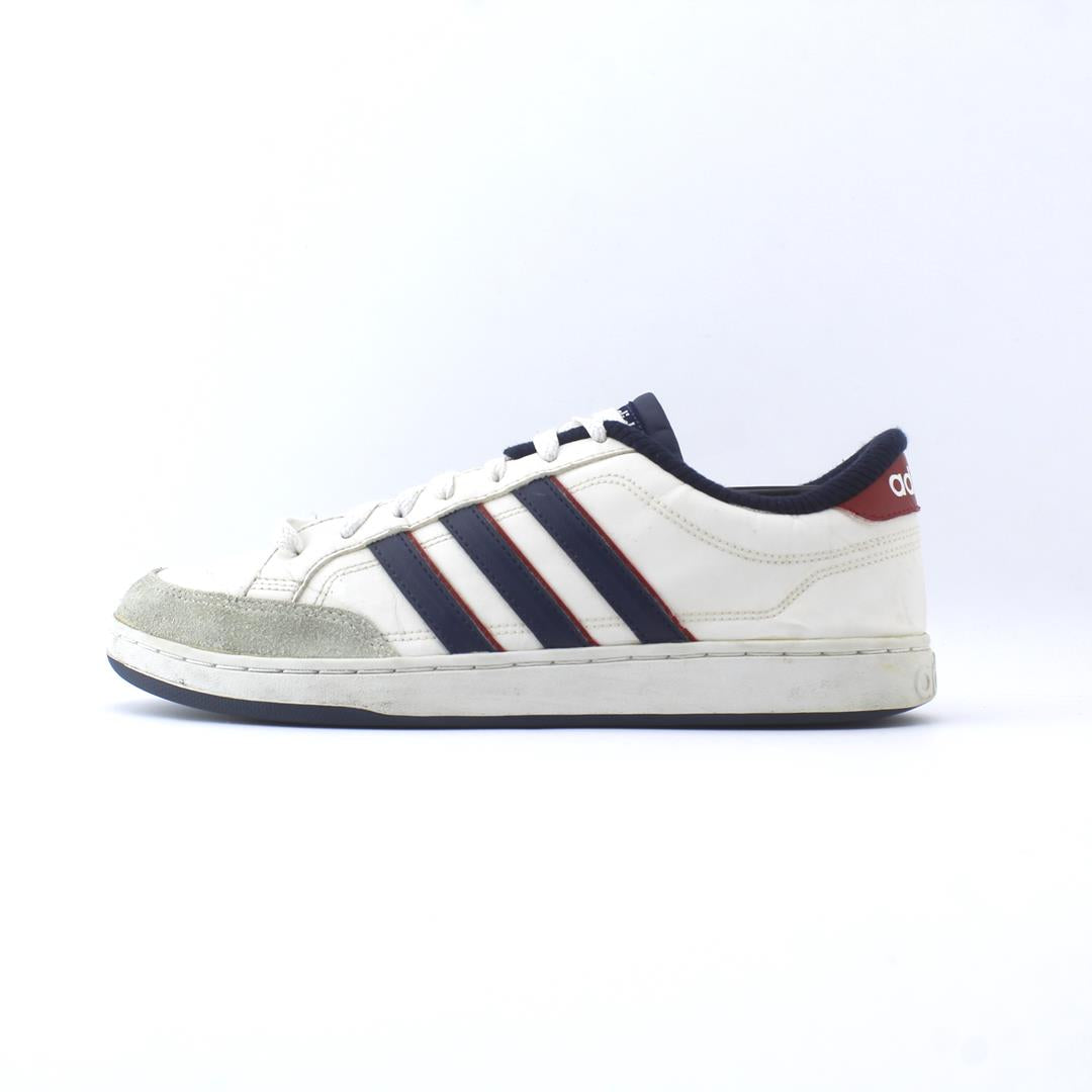 ADIDAS .