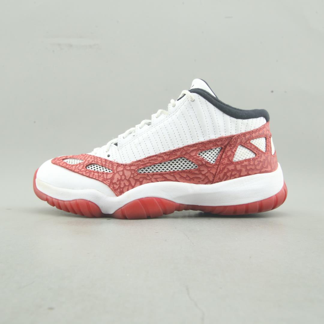 JORDAN 11 RETRO LOW IE