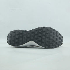 NIKE WAFFLE DEBUT