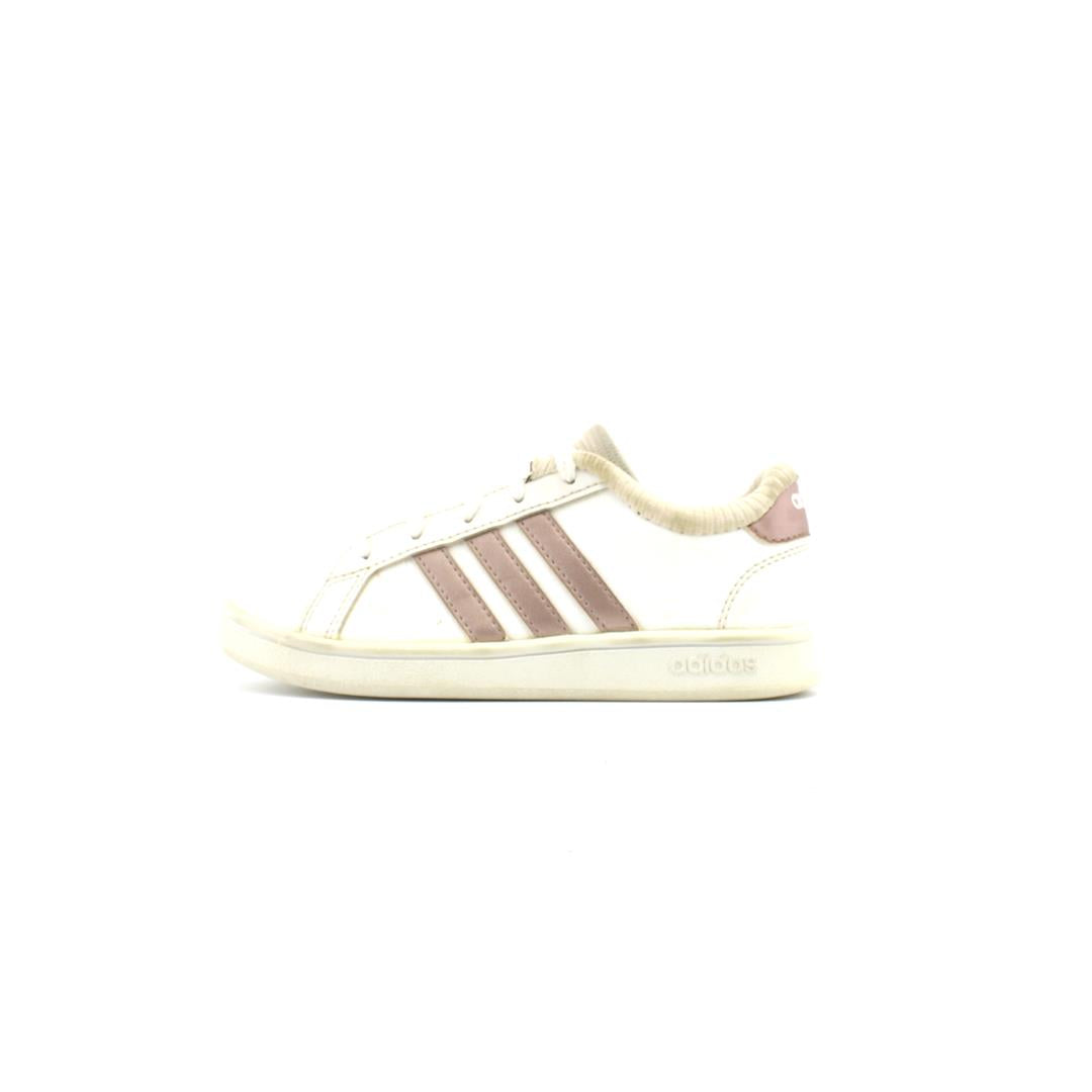 ADIDAS .