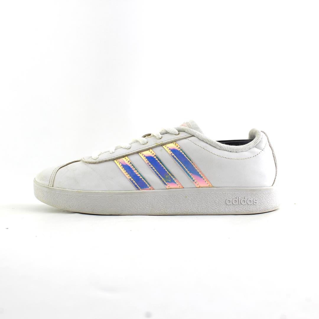 ADIDAS .