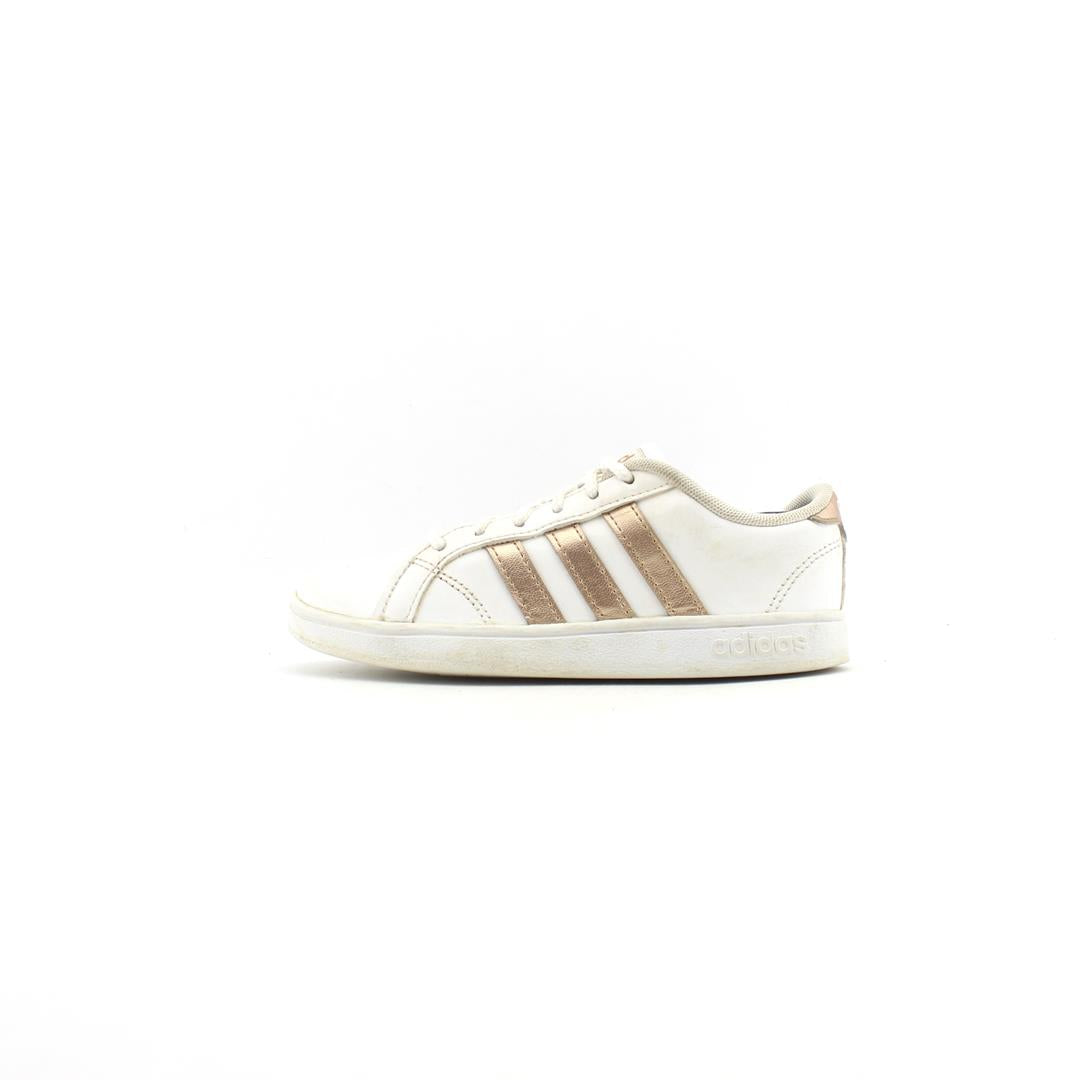 ADIDAS .
