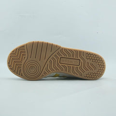 ADIDAS COURTIC
