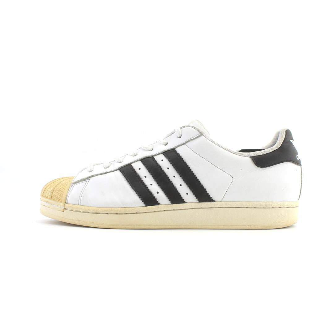ADIDAS .