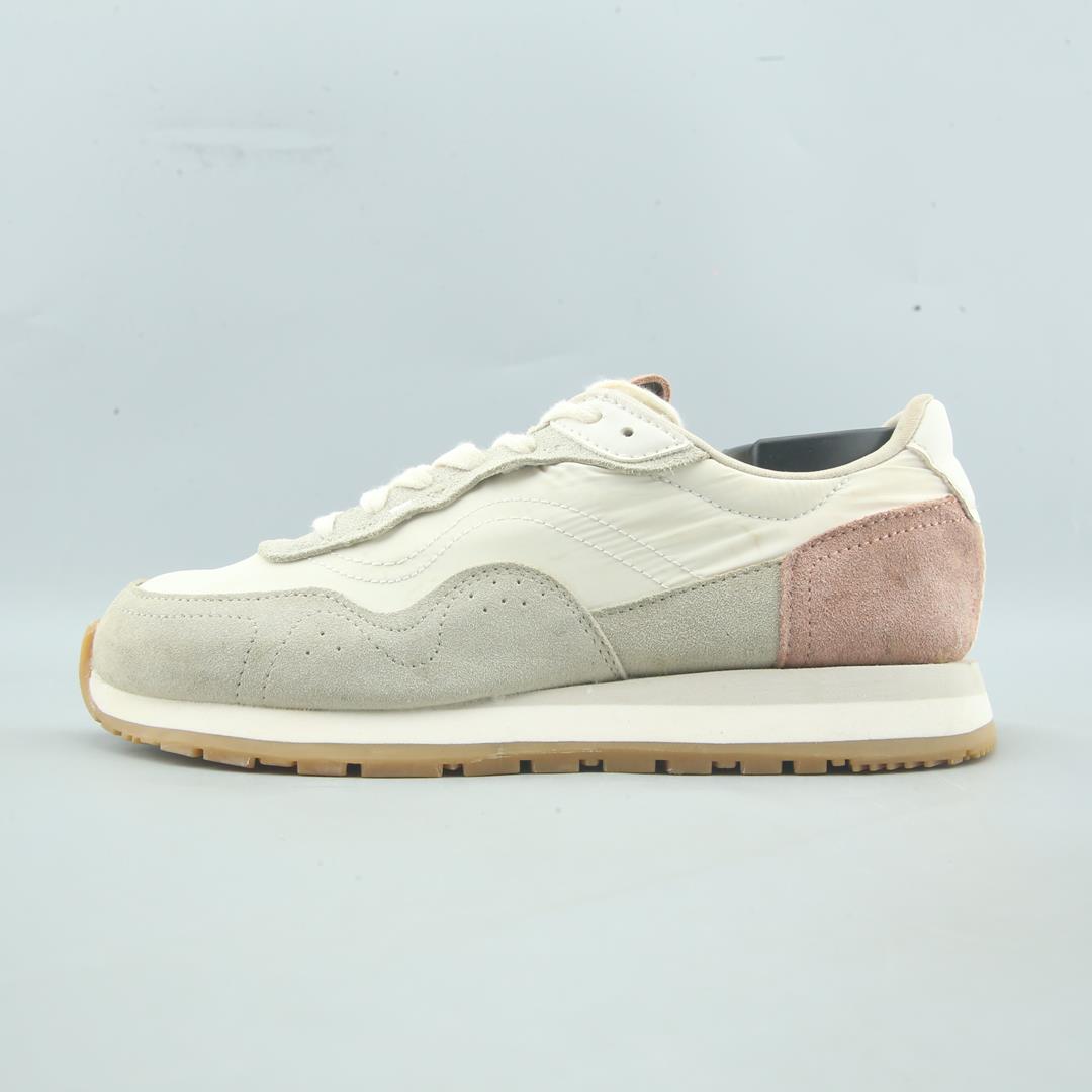 ZARA. .